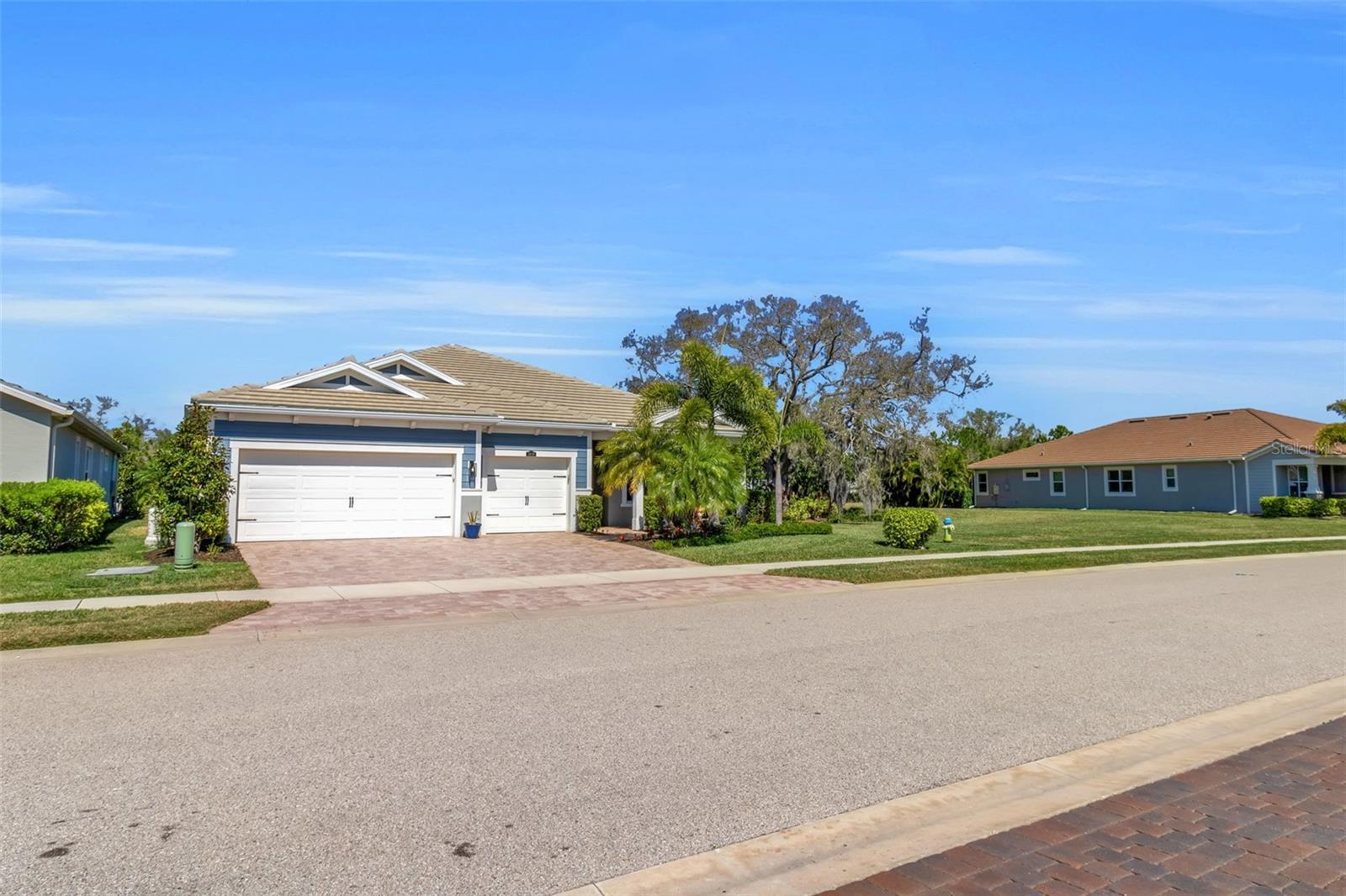 5649 LONG SHORE LOOP — photo 3
