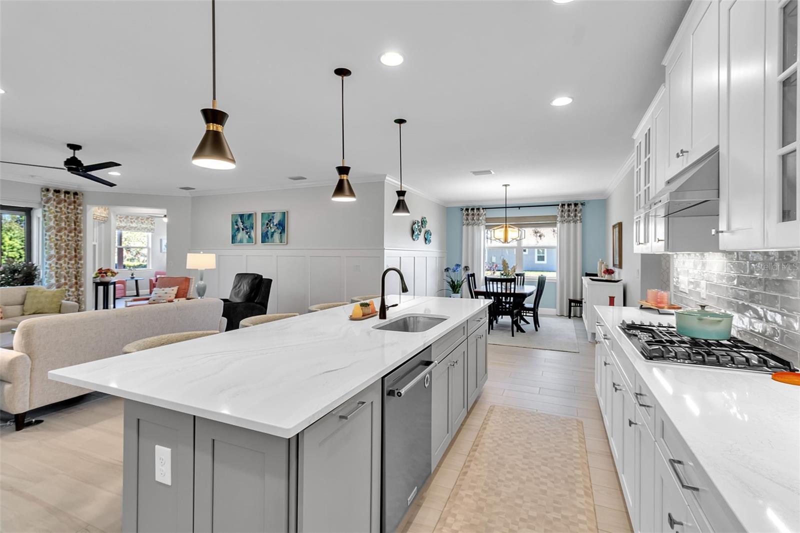 5649 LONG SHORE LOOP — photo 8