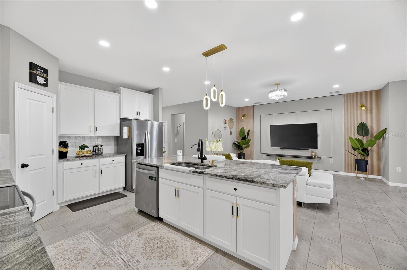 33146 SAND CREEK DR — photo 21
