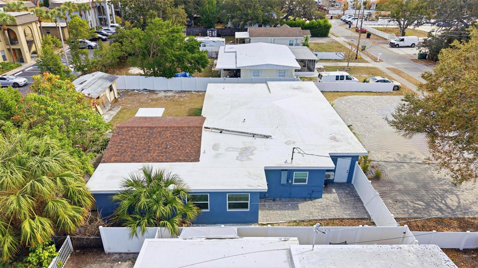 2521 W CREST AVE — photo 69