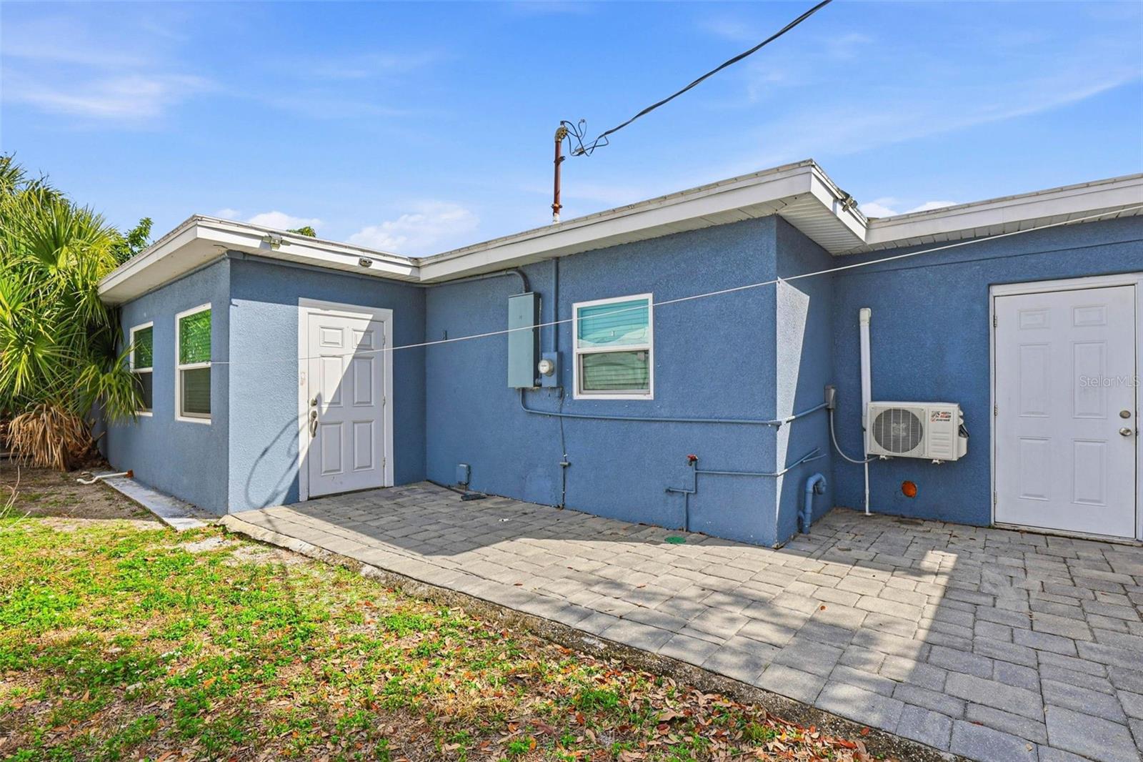 2521 W CREST AVE — photo 46