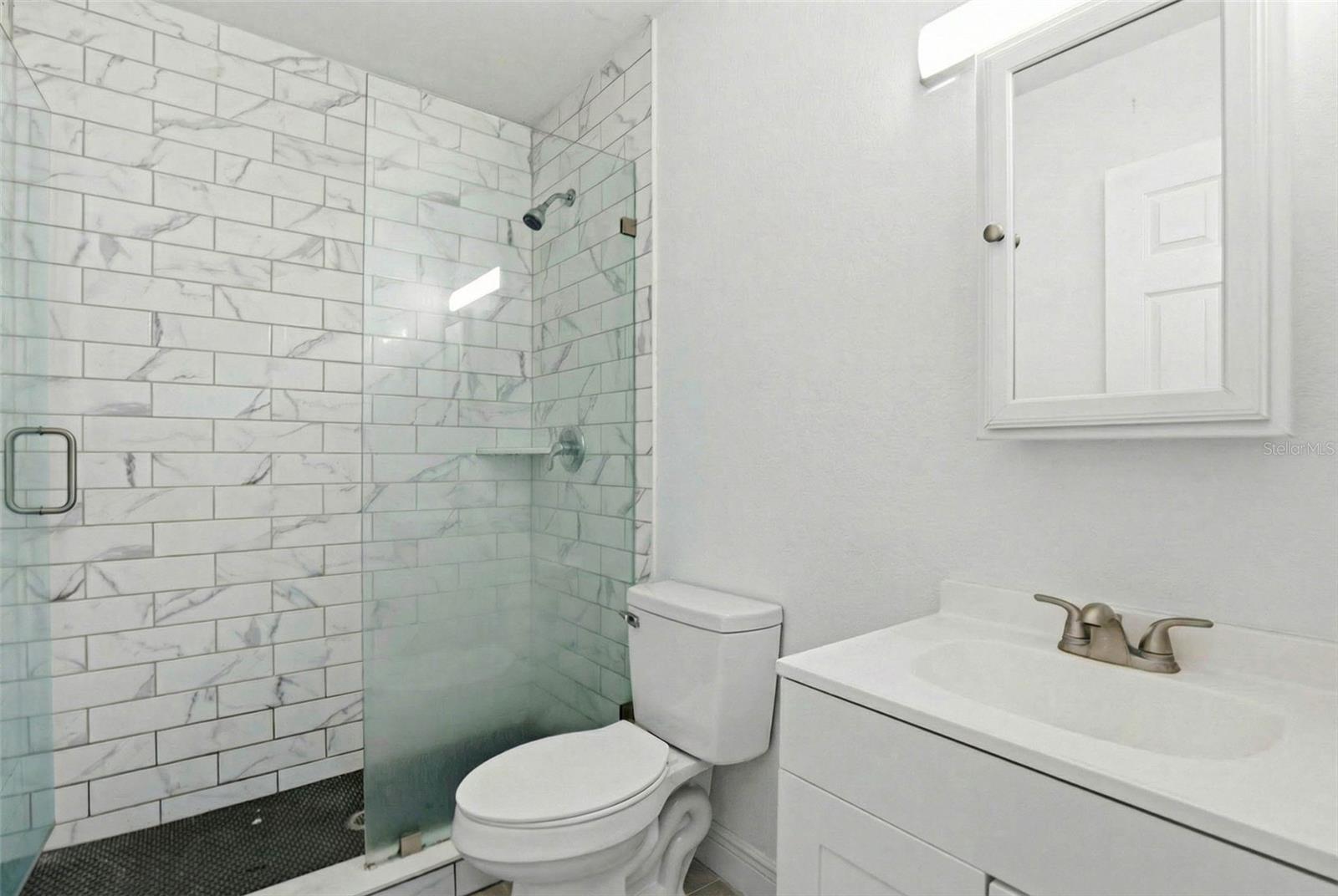 2521 W CREST AVE — photo 28