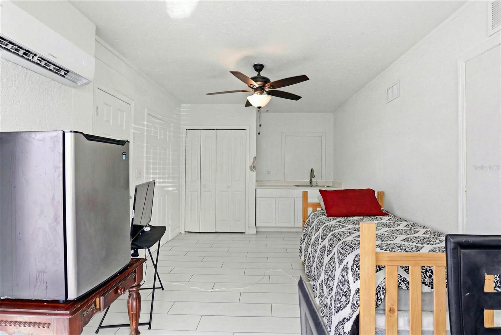 2521 W CREST AVE — photo 48