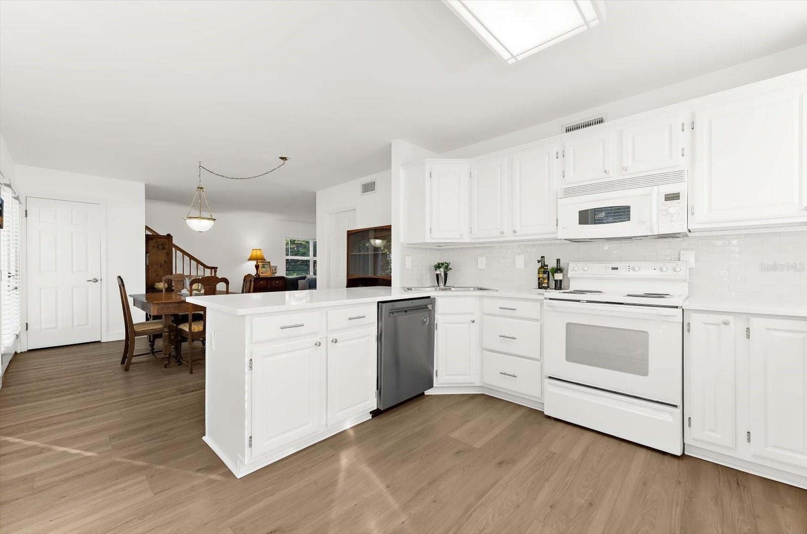 408 GEORGIA AVE — photo 25
