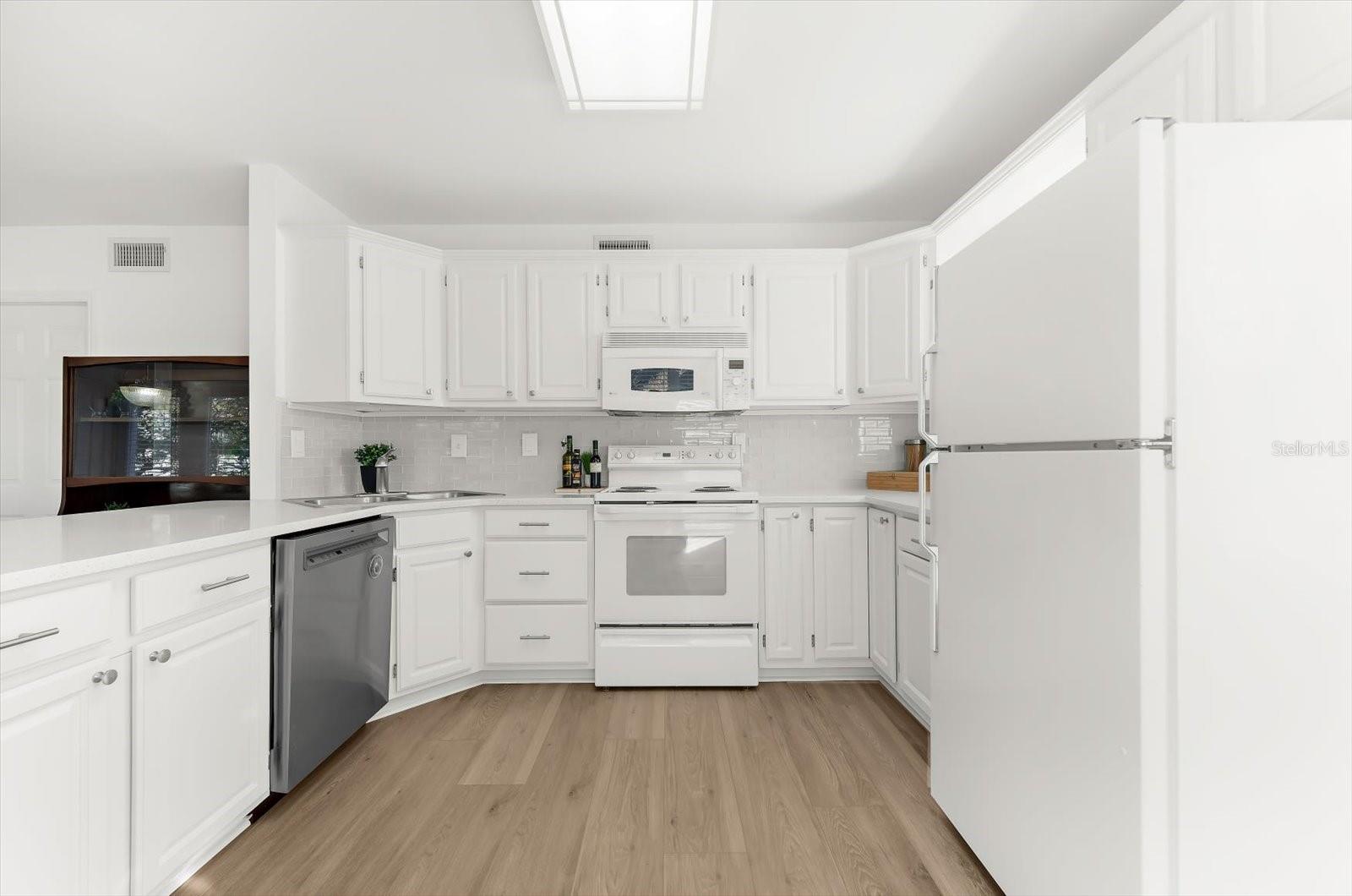 408 GEORGIA AVE — photo 24