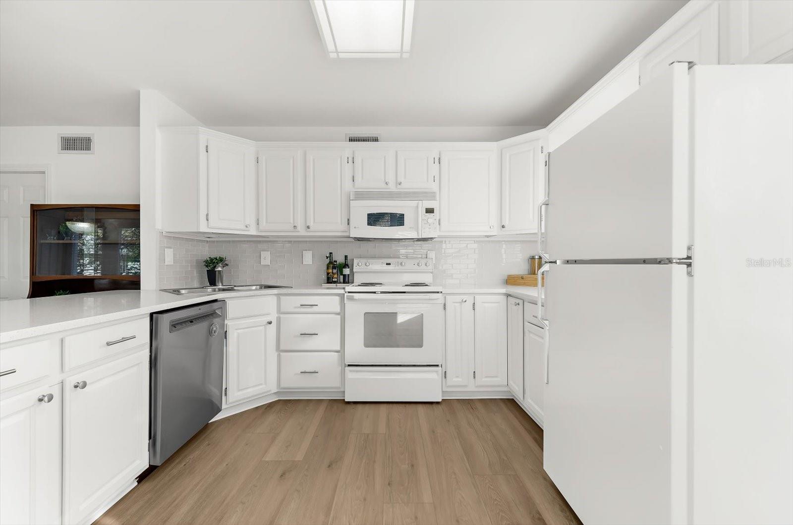 408 GEORGIA AVE — photo 22