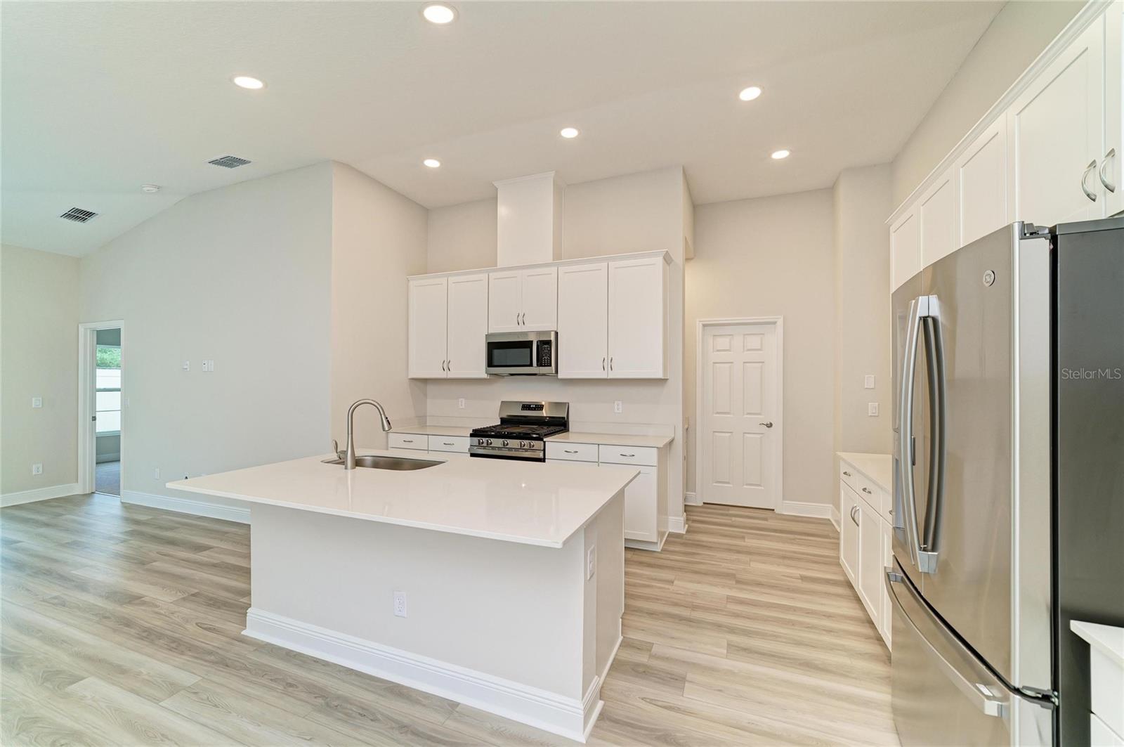 12362 OAK  HILL WAY — photo 14