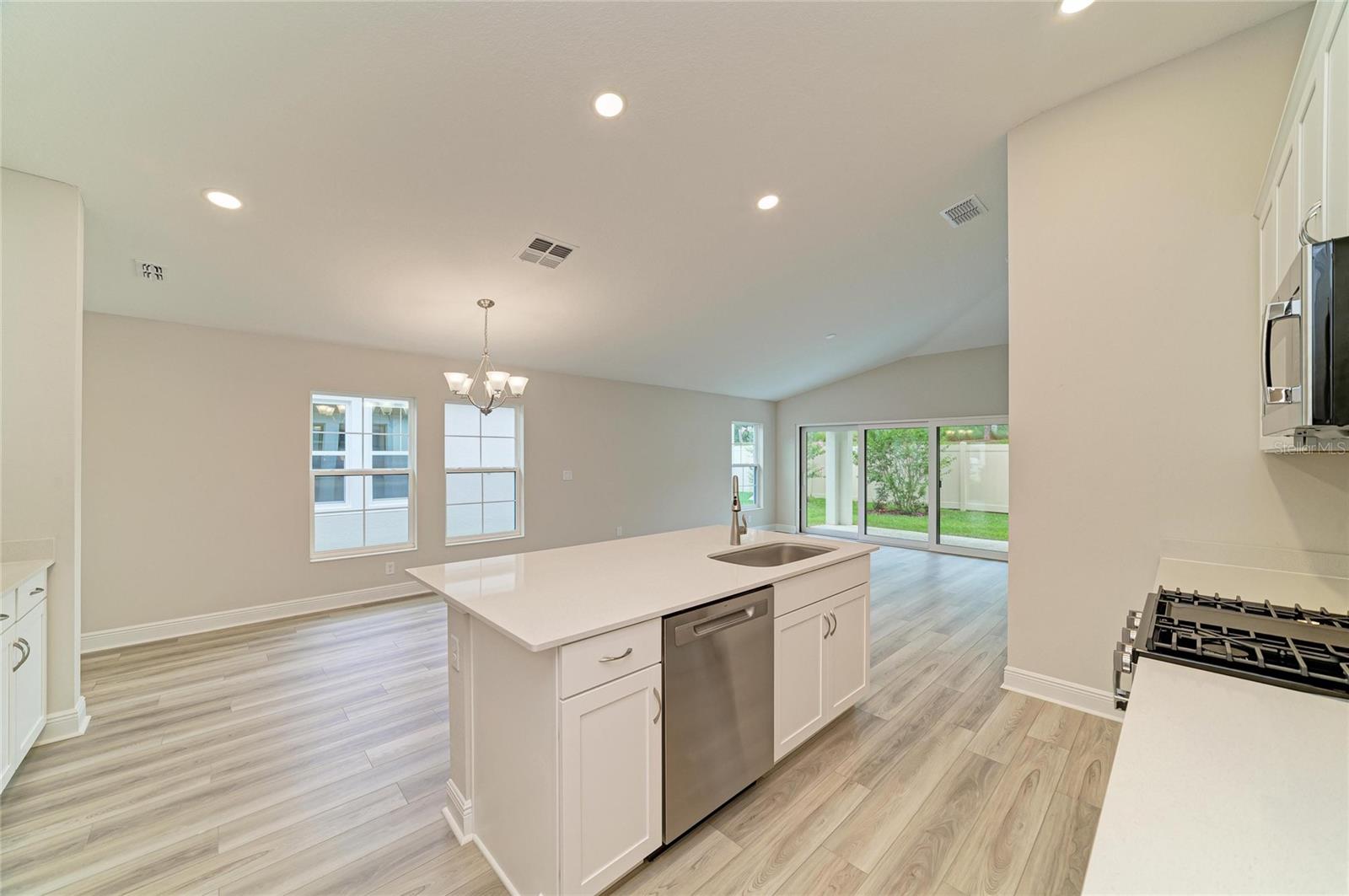 12362 OAK  HILL WAY — photo 17