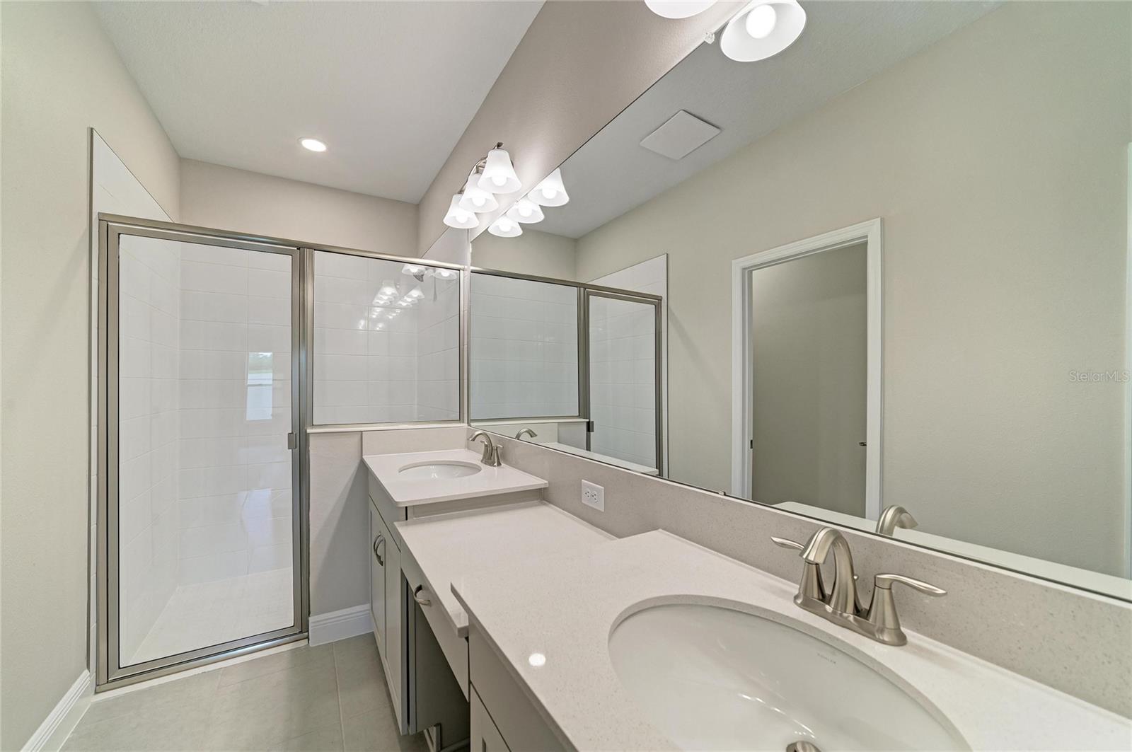 12358 OAK  HILL WAY — photo 8