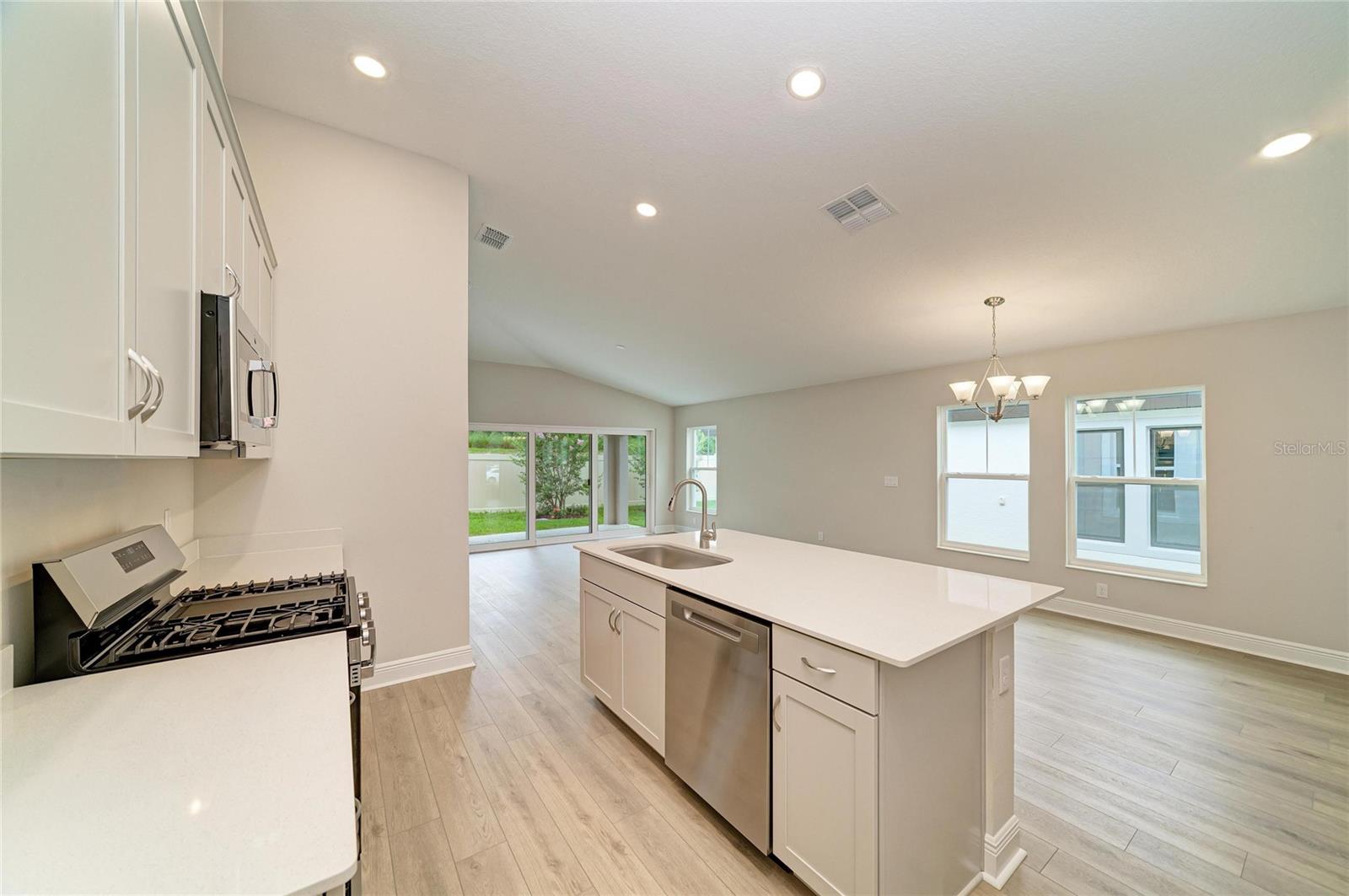 12358 OAK  HILL WAY — photo 15
