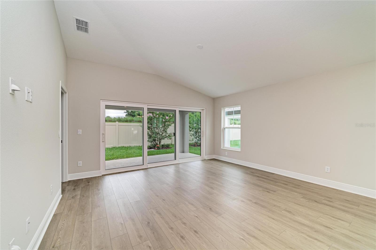 12358 OAK  HILL WAY — photo 19