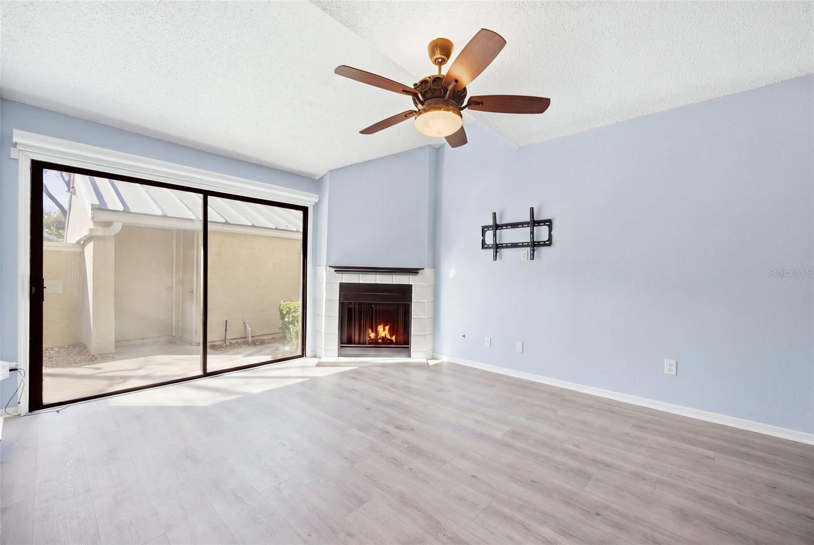 3401 CYPRESS HEAD CT — photo 12