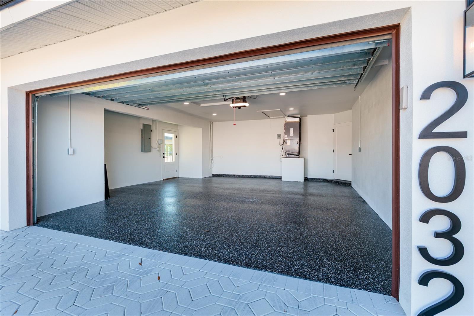 2032 KANSAS AVE NE — photo 52