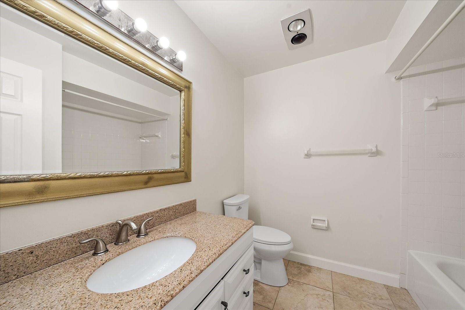 5654 GARDENS DR — photo 33
