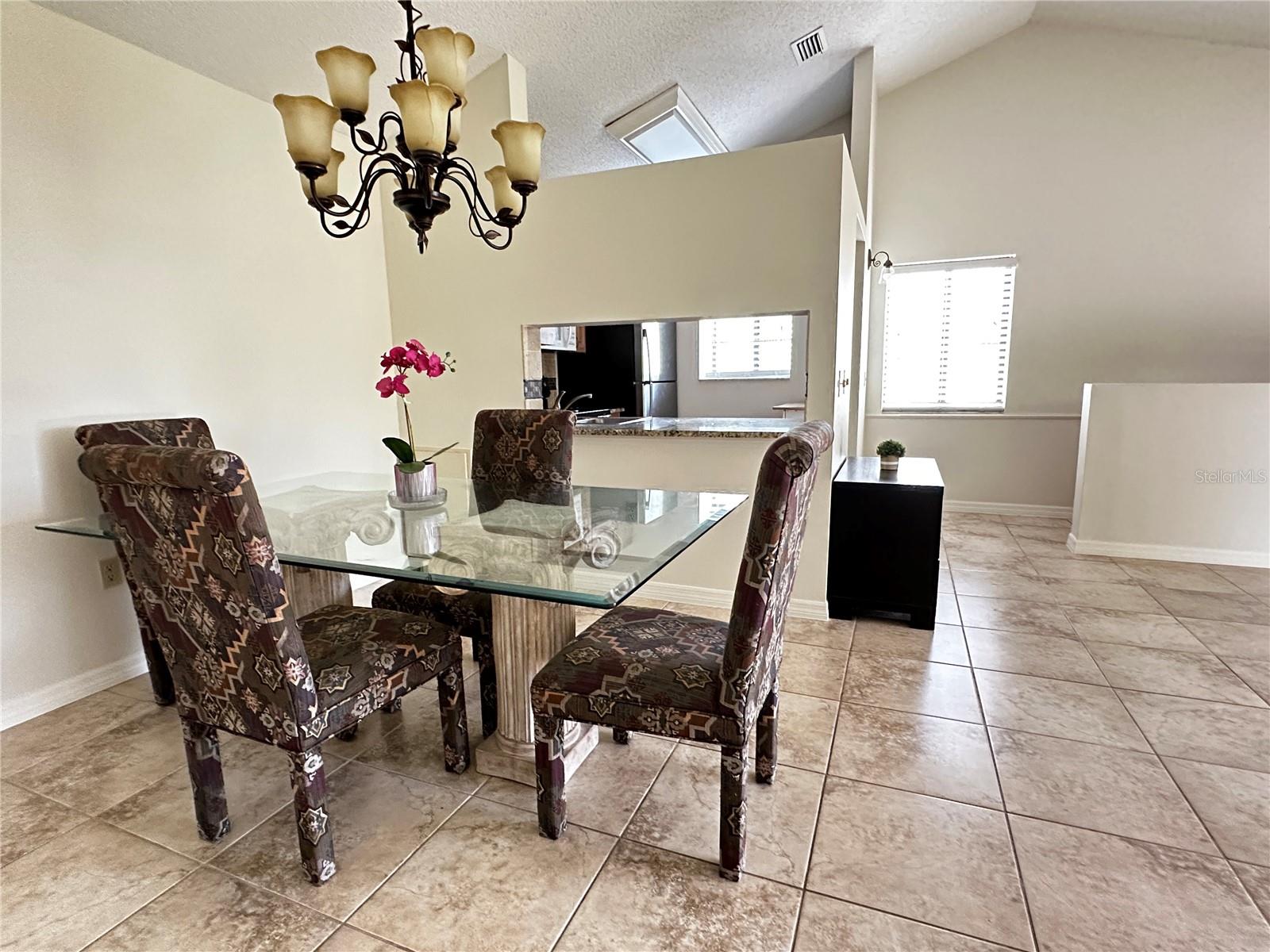 5654 GARDENS DR — photo 27