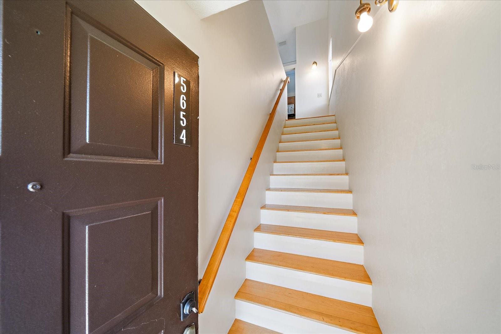 5654 GARDENS DR — photo 40