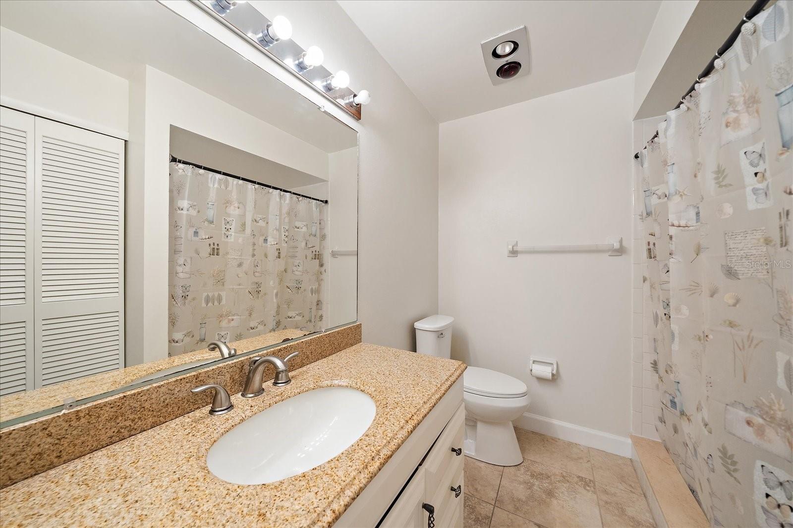5654 GARDENS DR — photo 32