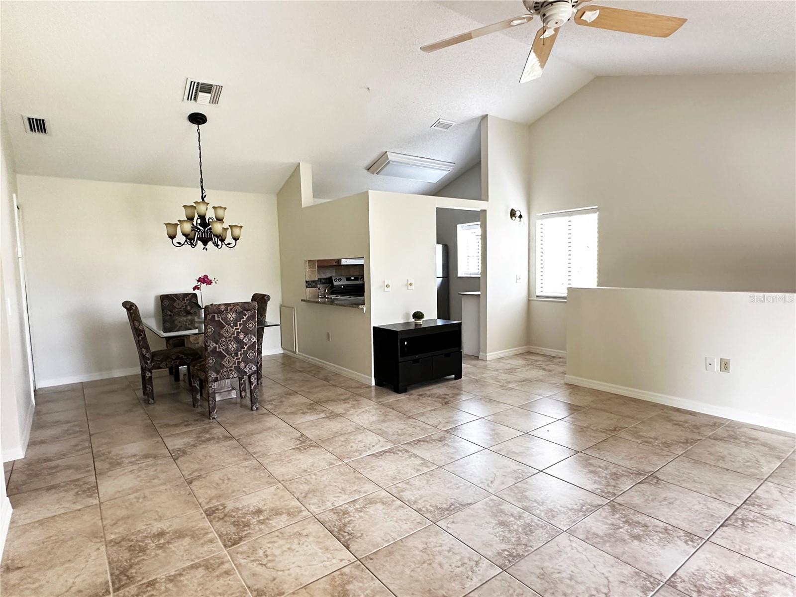 5654 GARDENS DR — photo 20