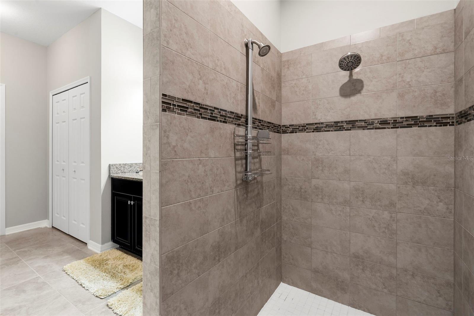 18565 OBREGAN DR — photo 30
