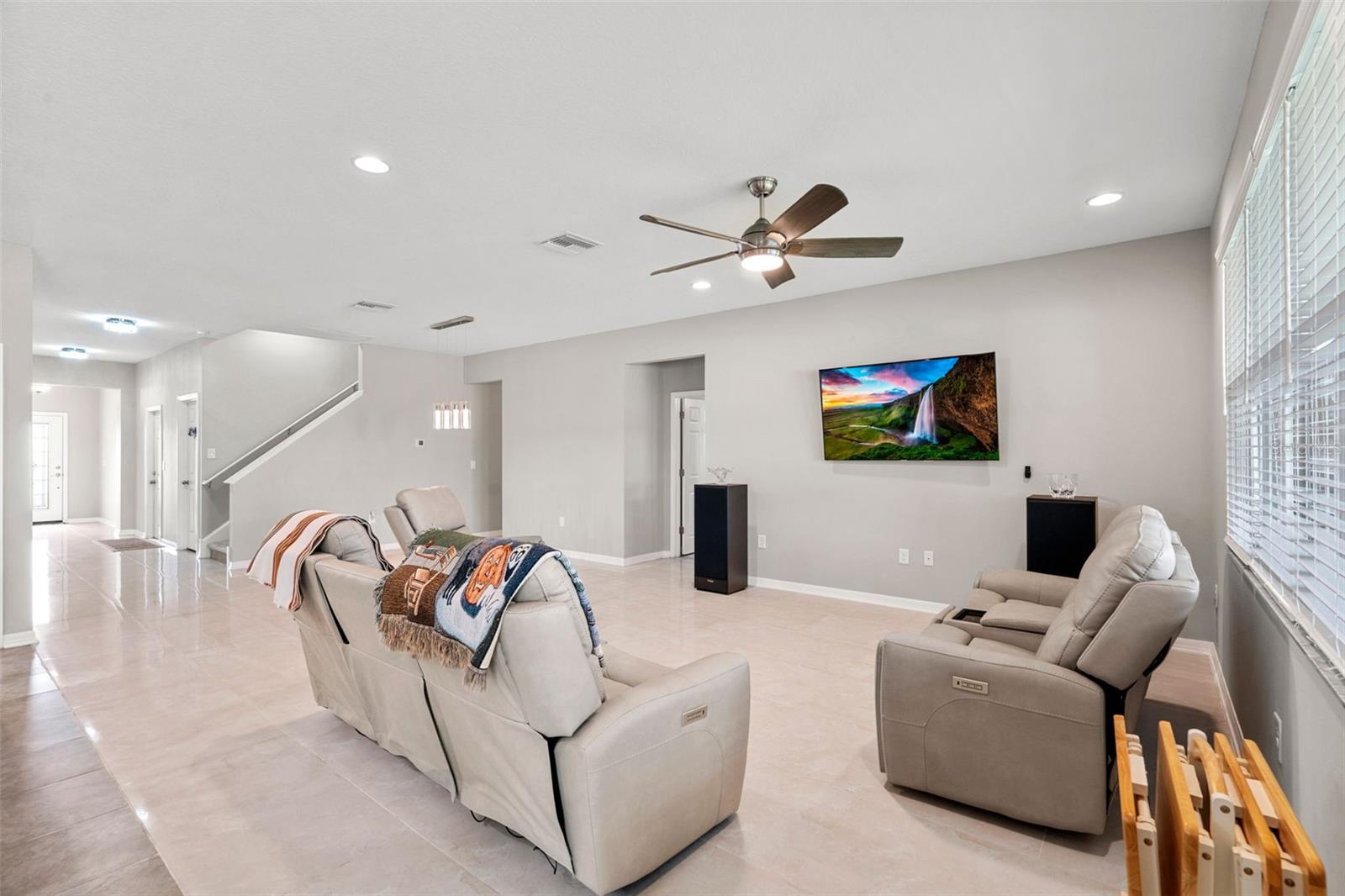18565 OBREGAN DR — photo 13
