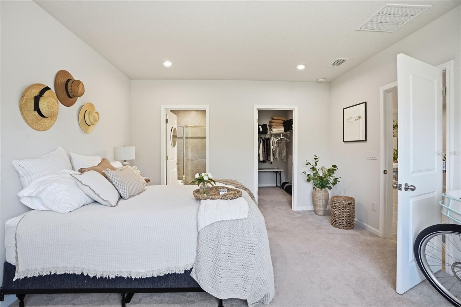 18093 TURNING LEAF CIR — photo 22