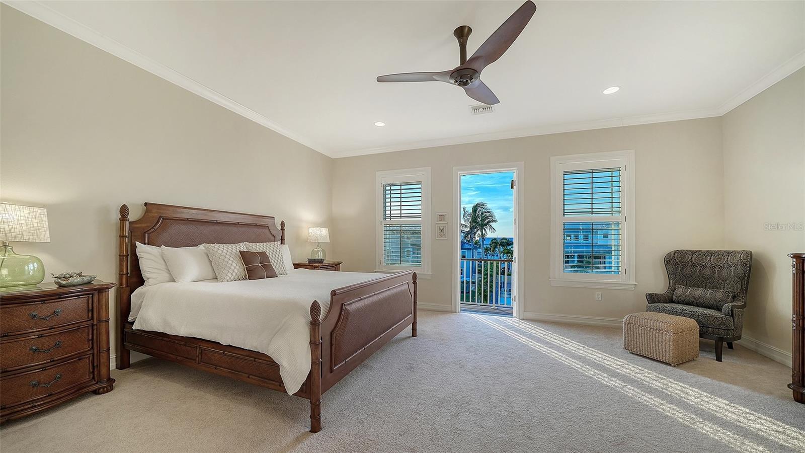605 N POINT DR — photo 62