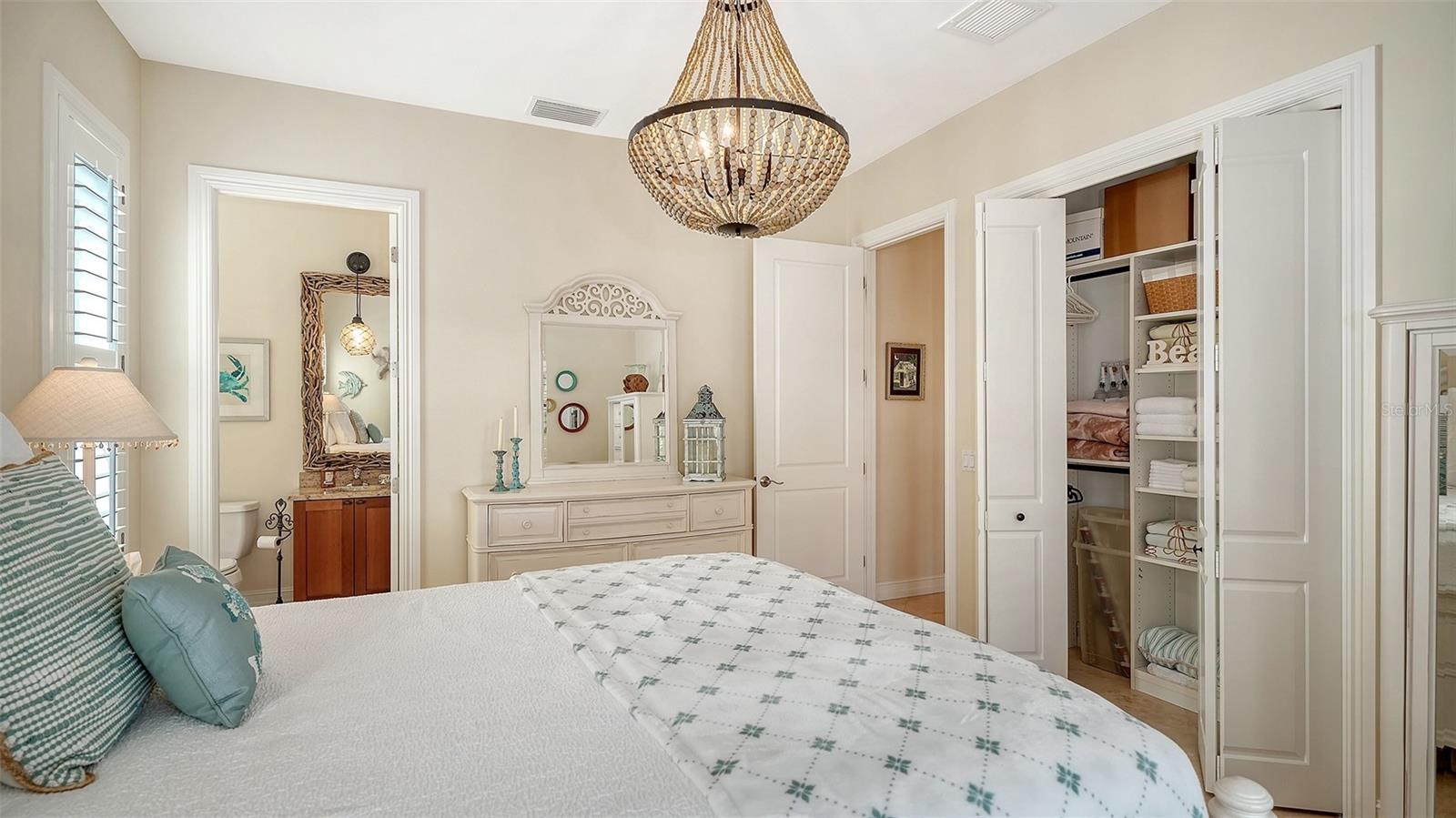 605 N POINT DR — photo 53