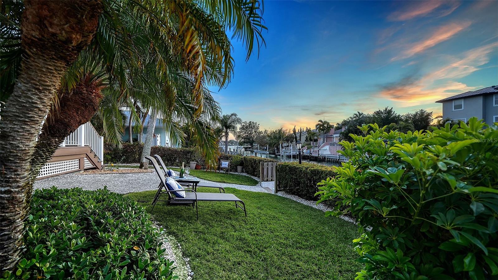 605 N POINT DR — photo 84