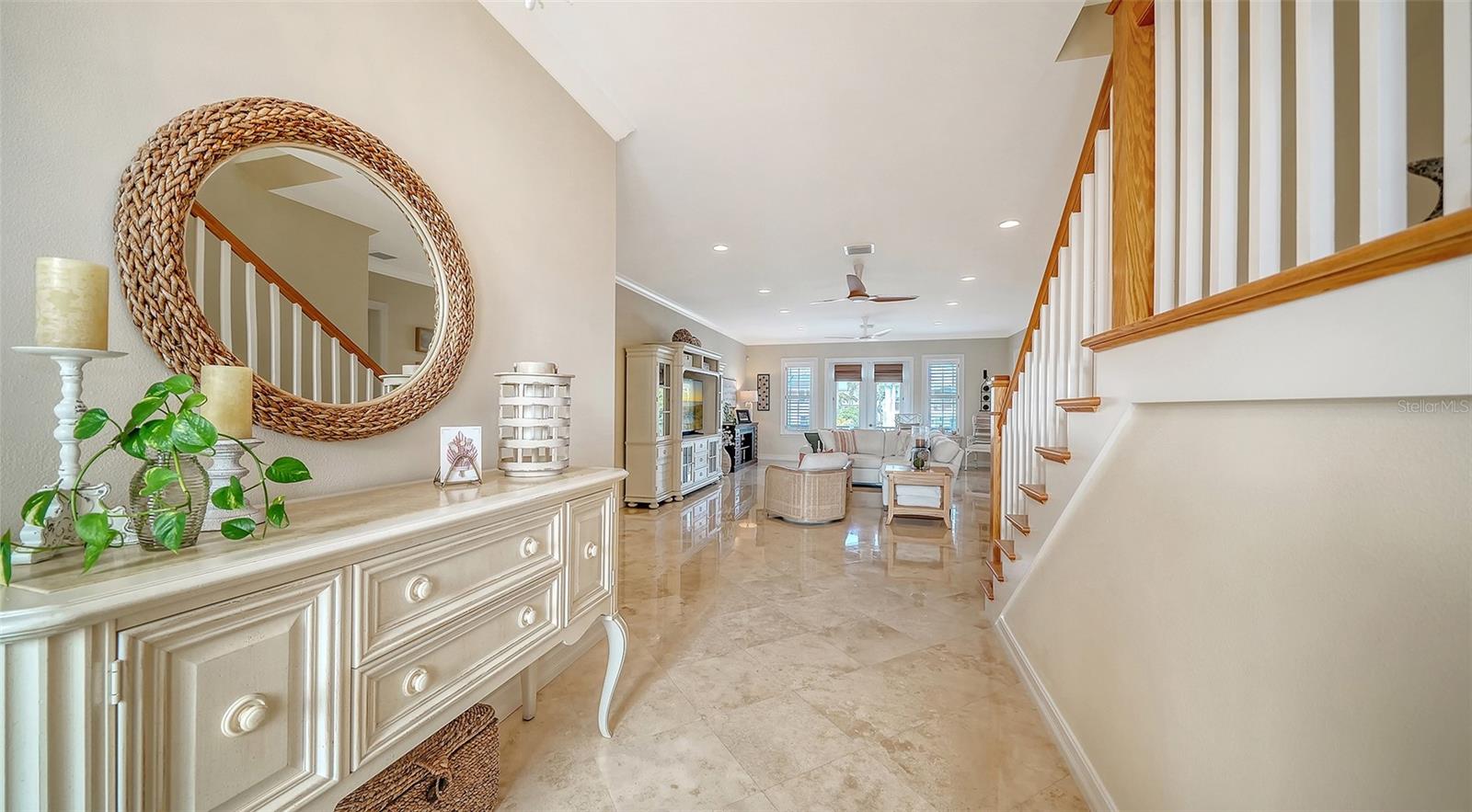 605 N POINT DR — photo 13