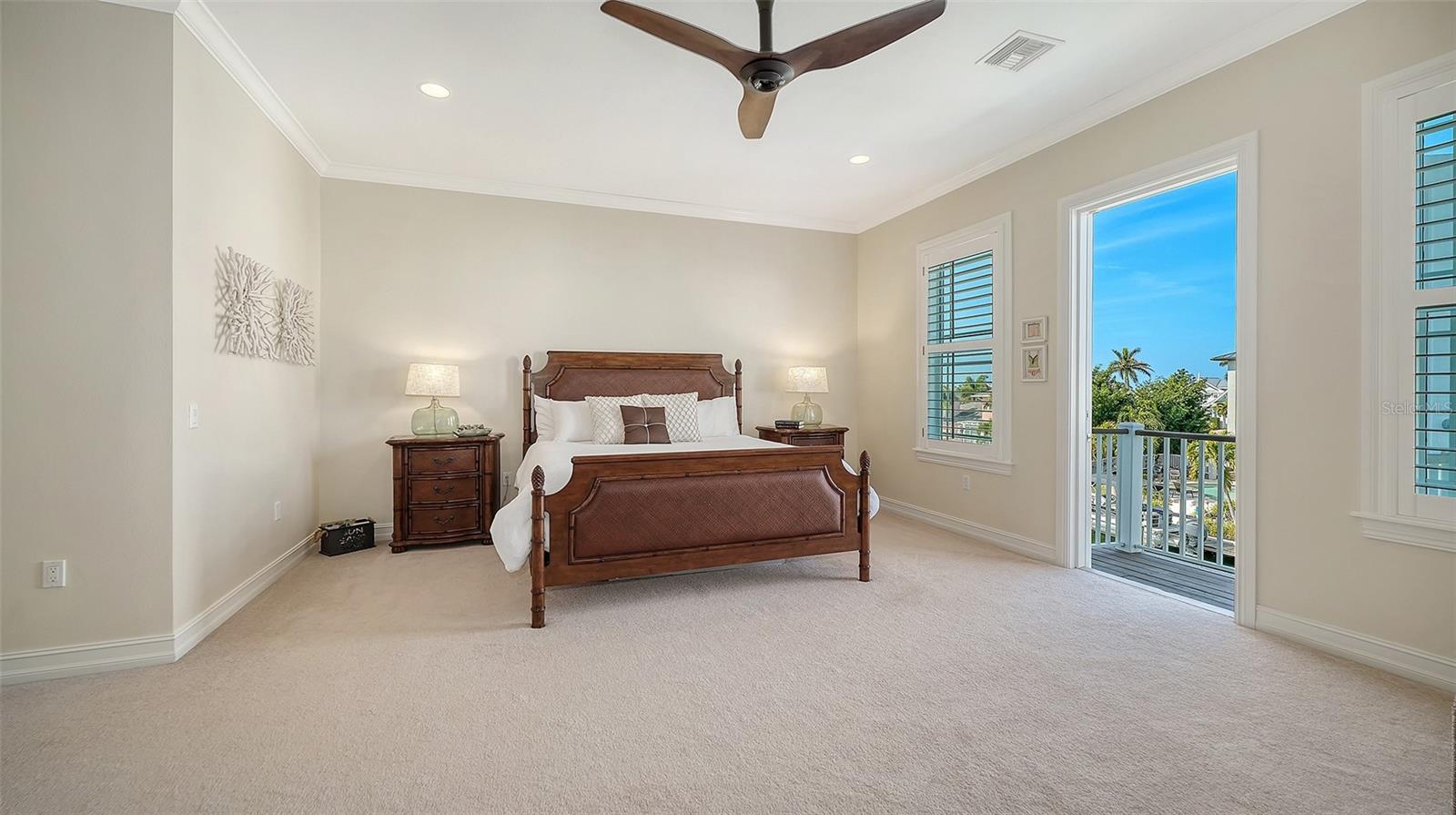 605 N POINT DR — photo 60