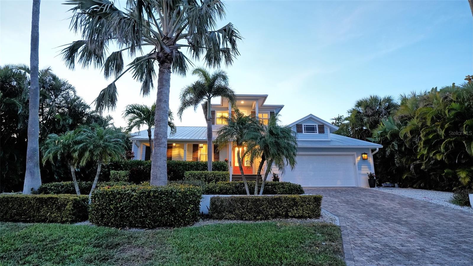 605 N POINT DR — photo 90