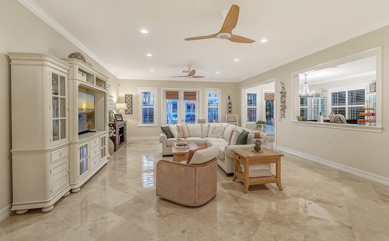 605 N POINT DR — photo 19