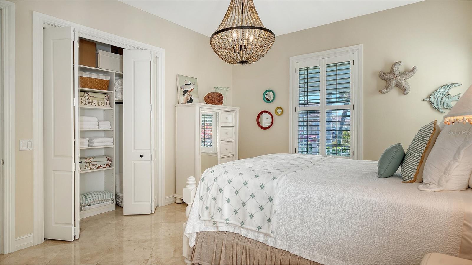 605 N POINT DR — photo 54
