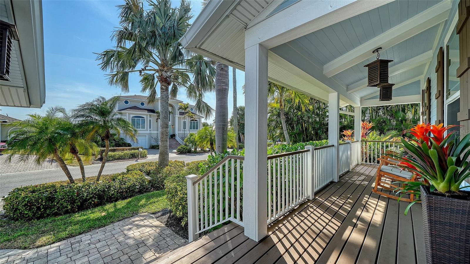 605 N POINT DR — photo 6