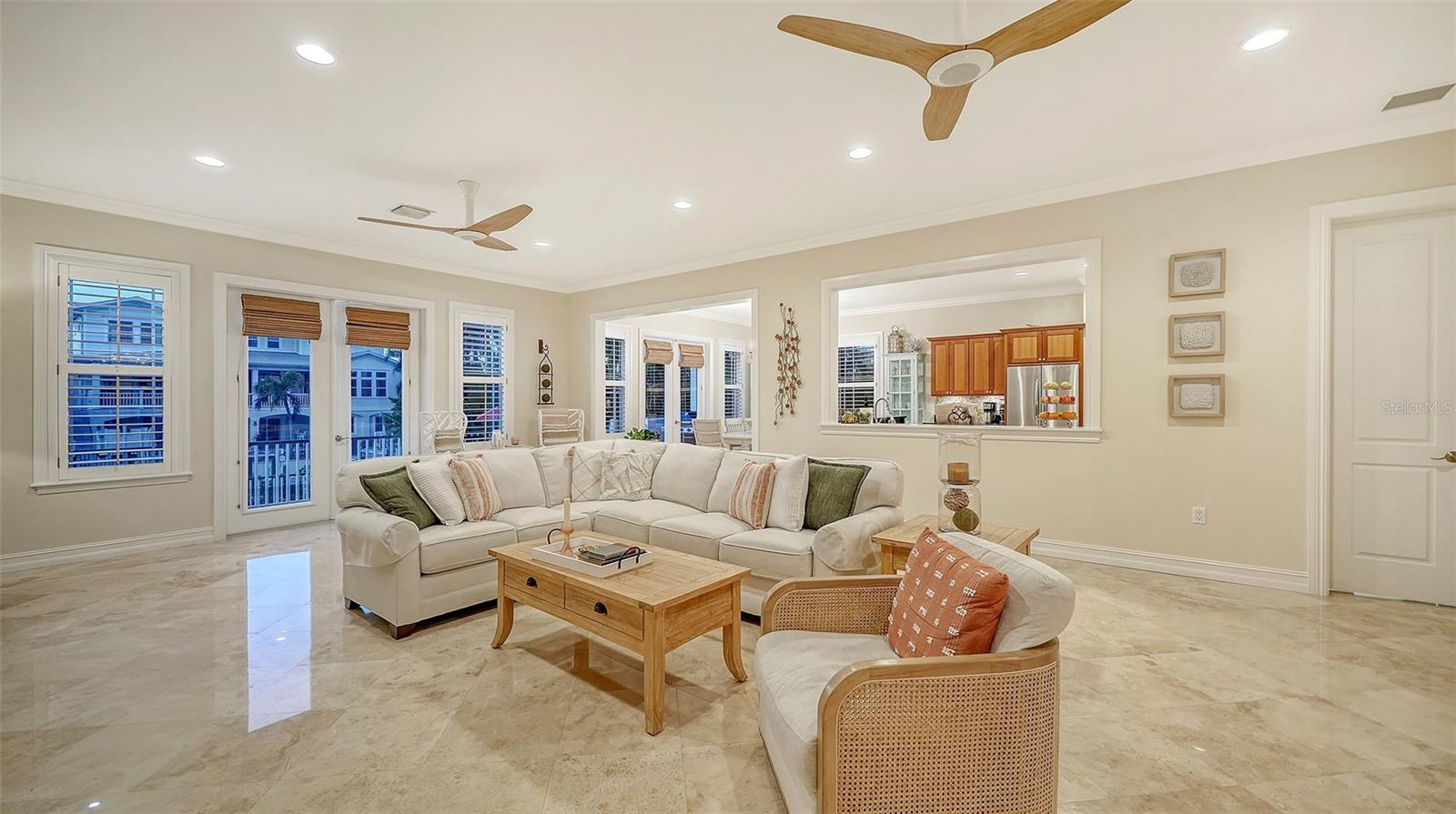 605 N POINT DR — photo 20