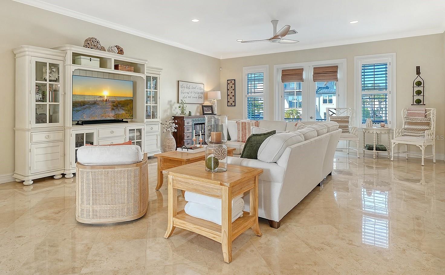 605 N POINT DR — photo 16