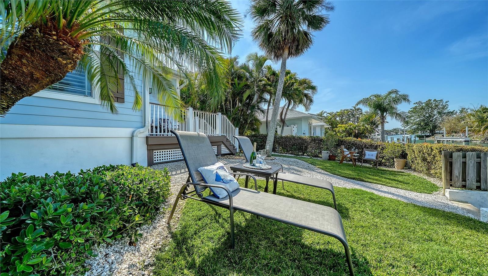 605 N POINT DR — photo 85