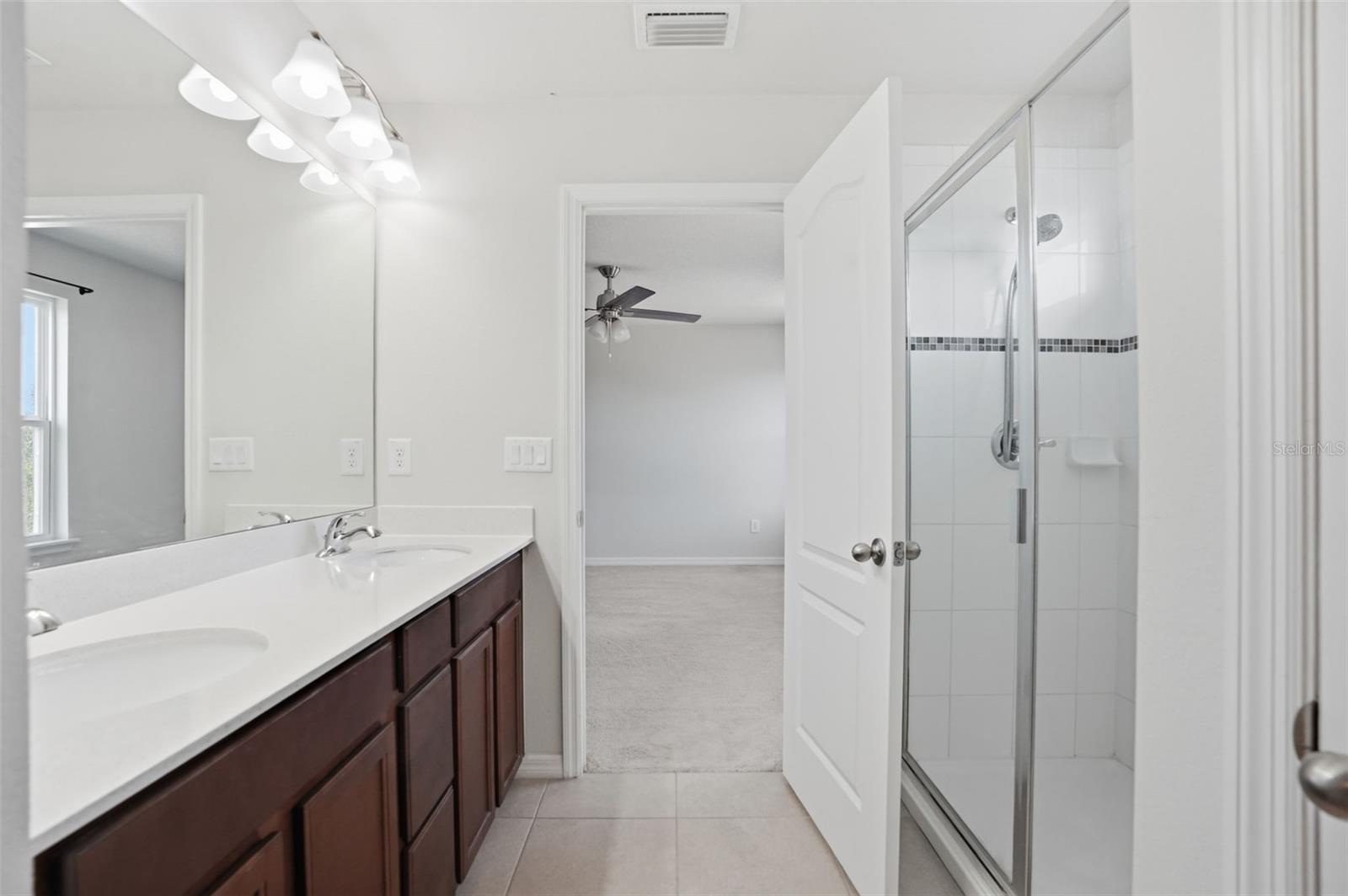 10402 HAWKS LANDING DR — photo 25