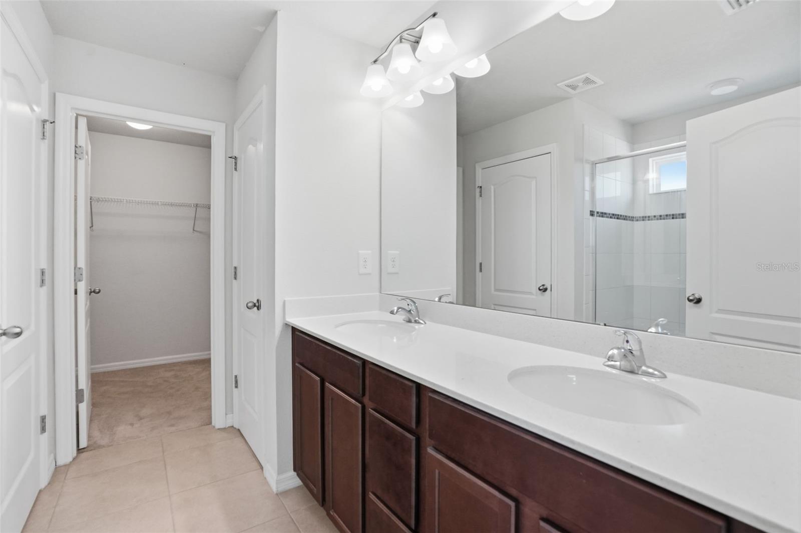 10402 HAWKS LANDING DR — photo 27