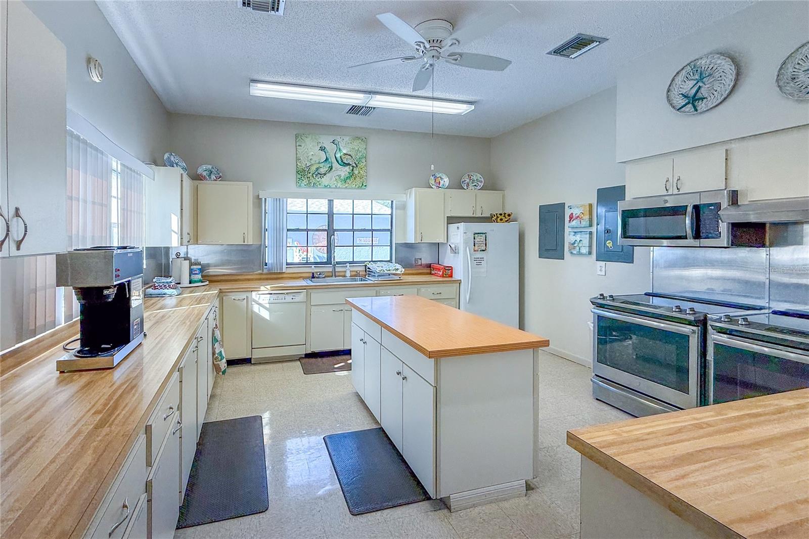 47 QUAIL CT — photo 36