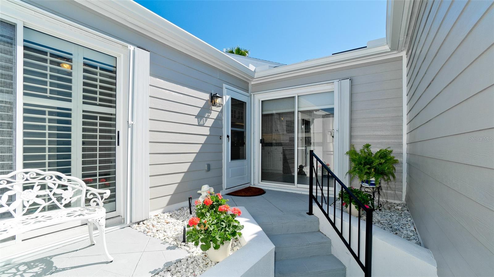 507 SANDERLING CIR — photo 4