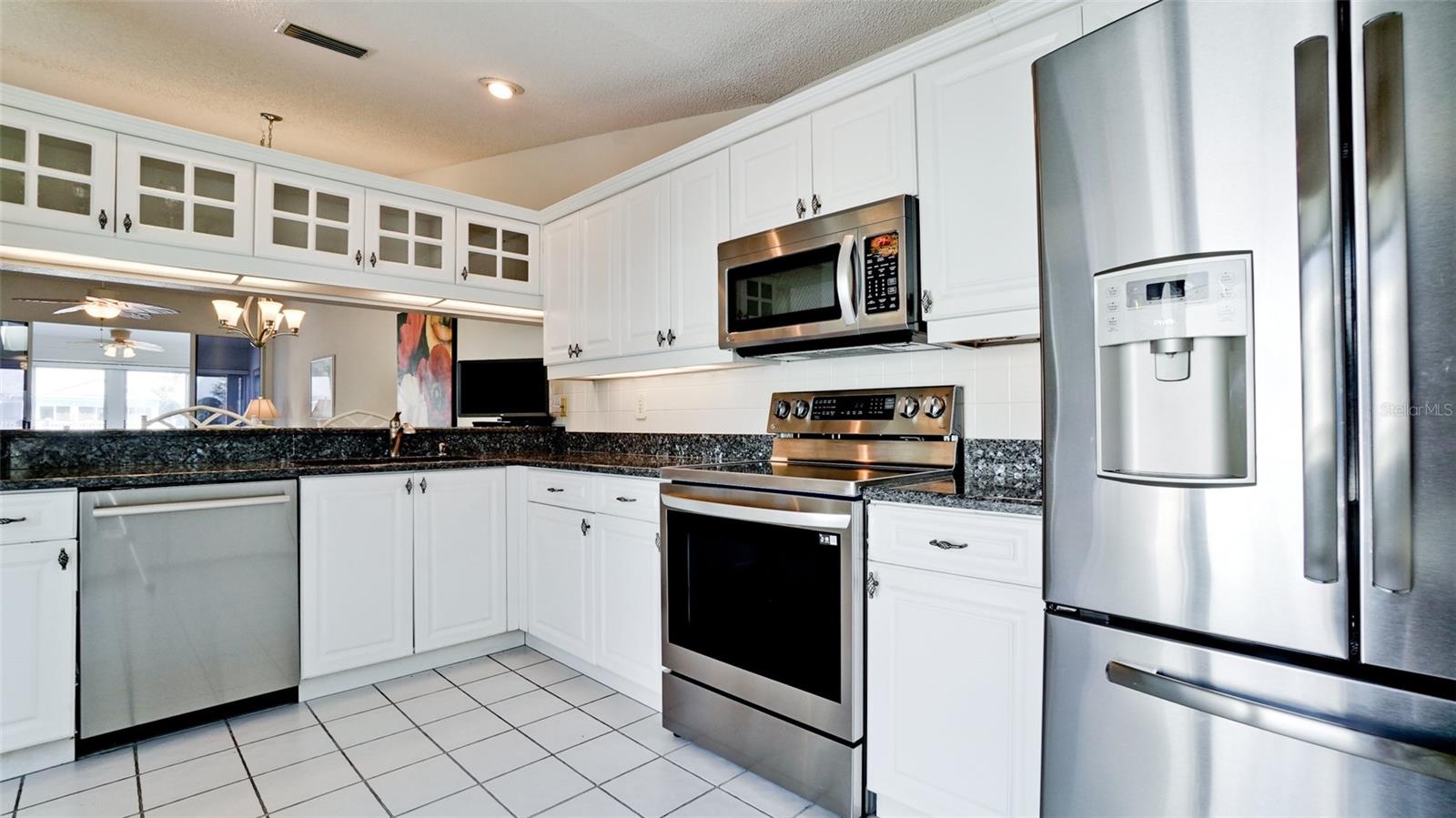 507 SANDERLING CIR — photo 21