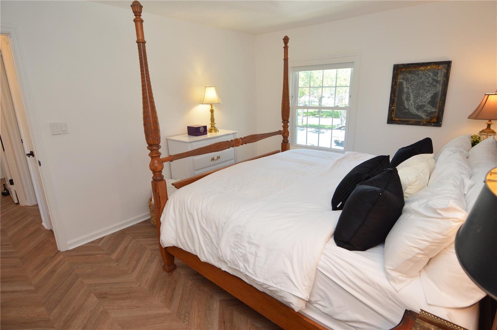 5048 BEACH DR SE #F — photo 25