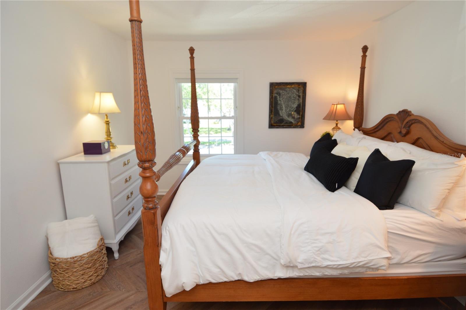 5048 BEACH DR SE #F — photo 24