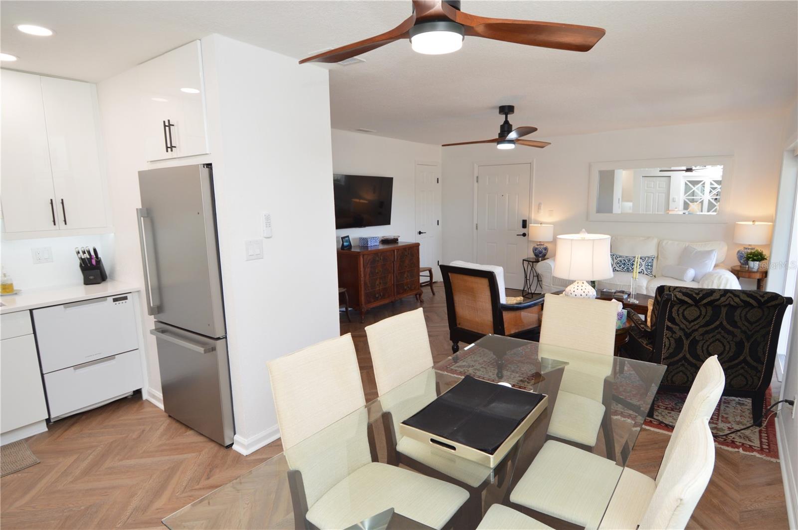 5048 BEACH DR SE #F — photo 16