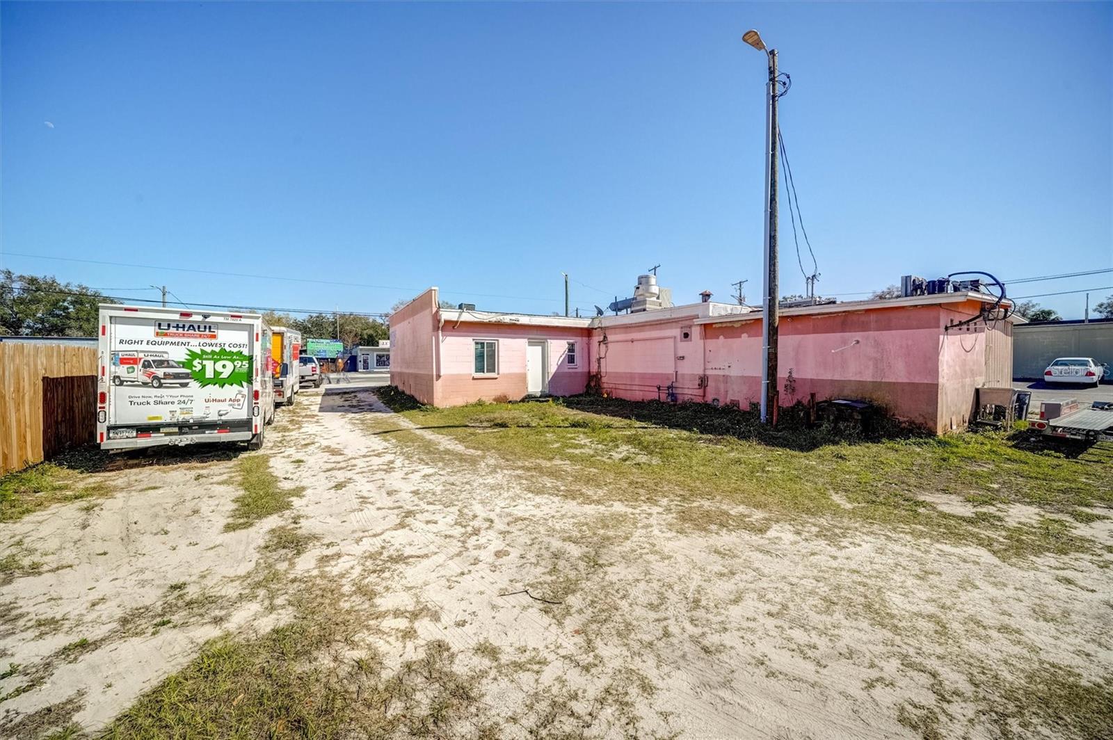 5202 N NEBRASKA AVE E — photo 16