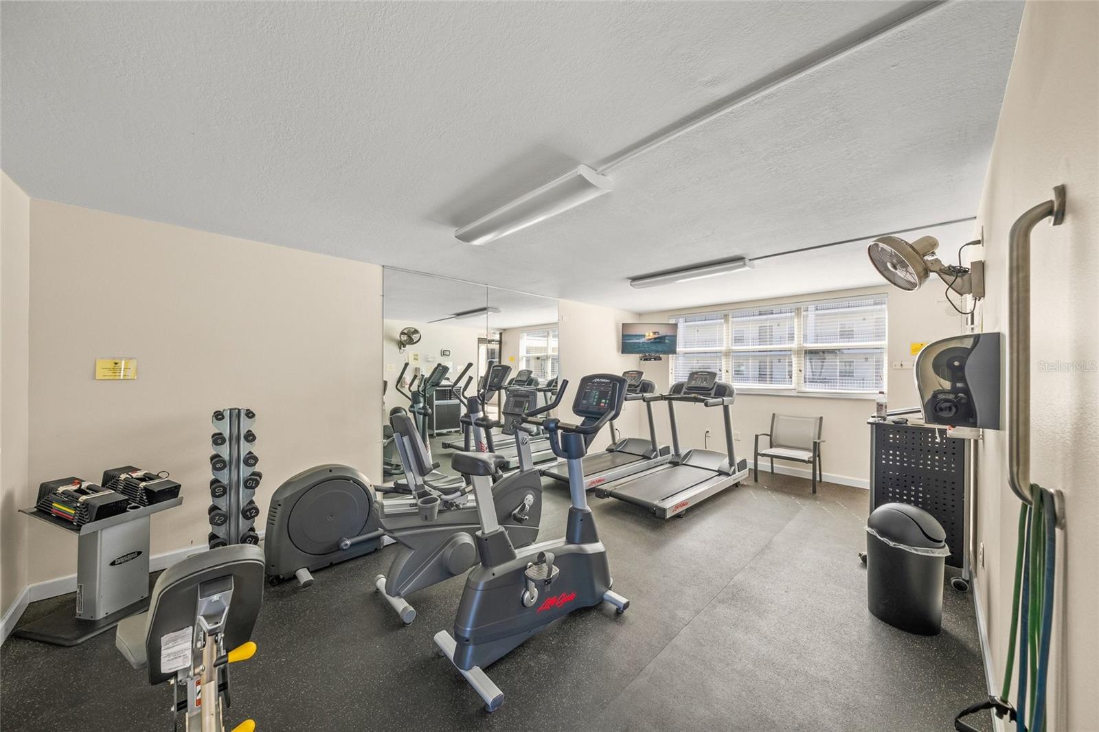 420 BEACH RD #606 — photo 43