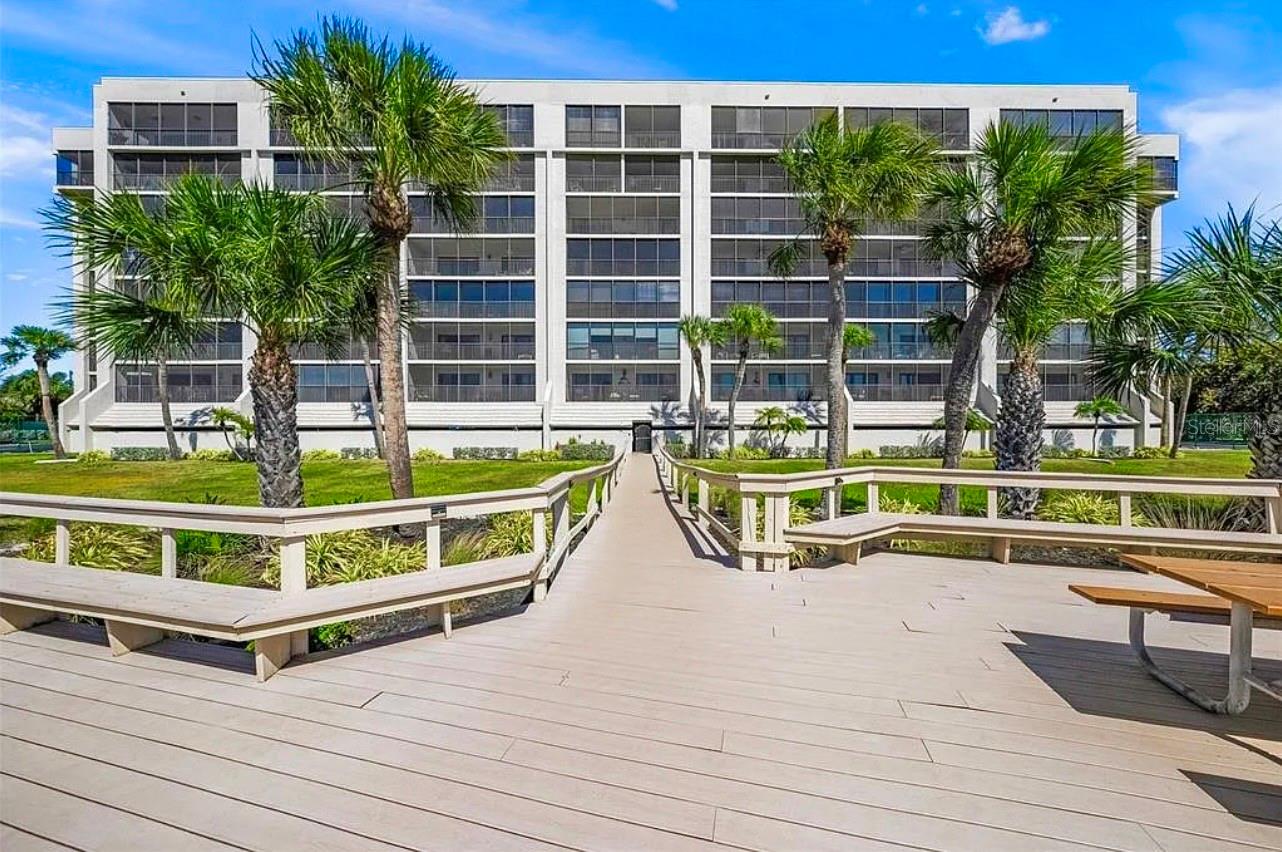 420 BEACH RD #606 — photo 46