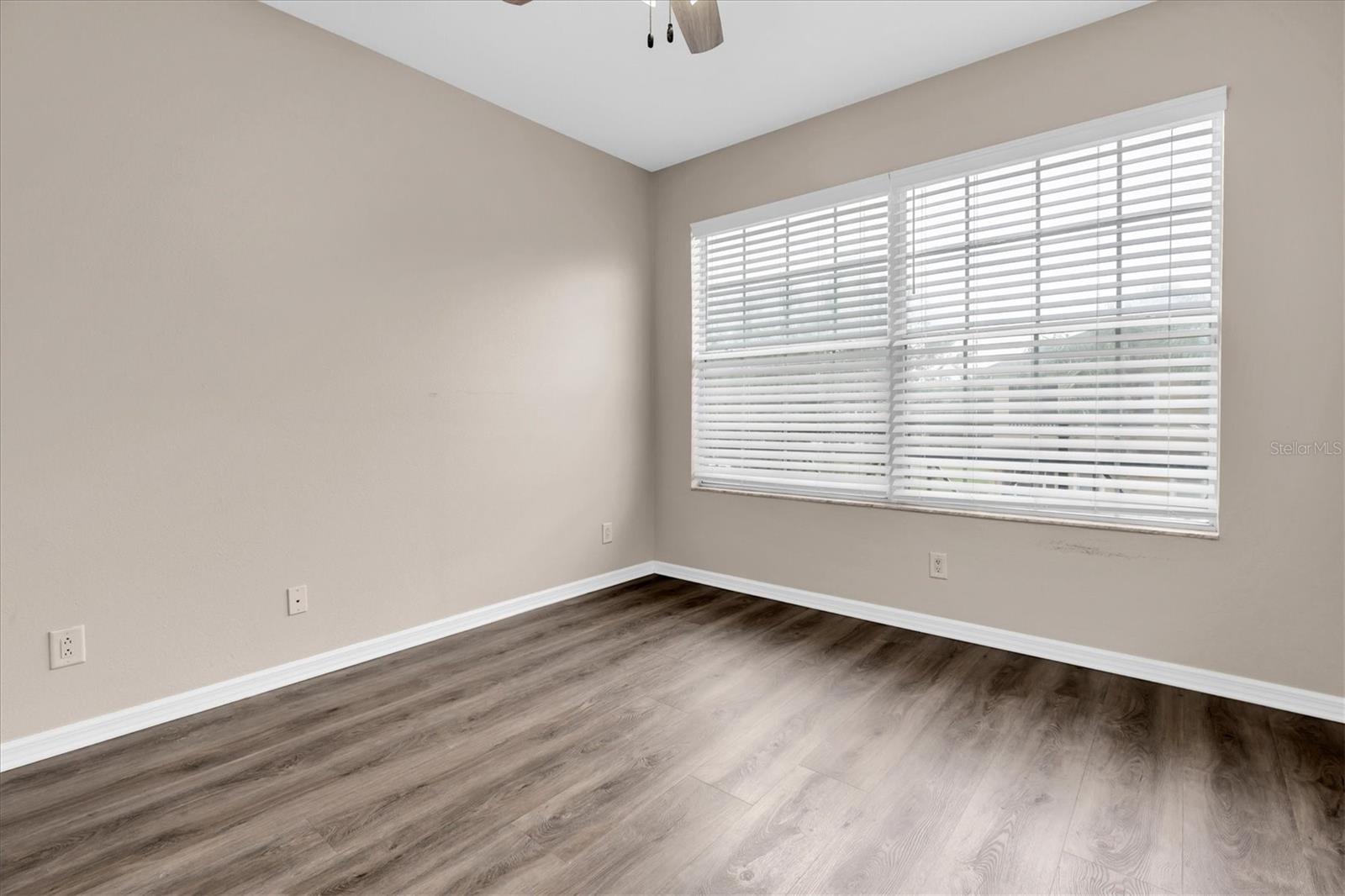 12660 SILVERDALE ST — photo 38