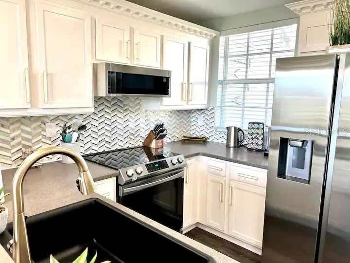 547 BAHIA BEACH BLVD — photo 18
